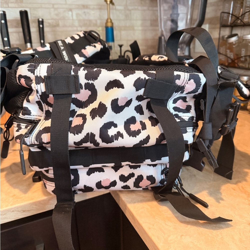 Wolfpak Leopard Print Tactical Meal Prep Backpack - Picture 6 of 7